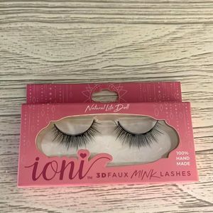 Brand new Ioni  3D faux lashes